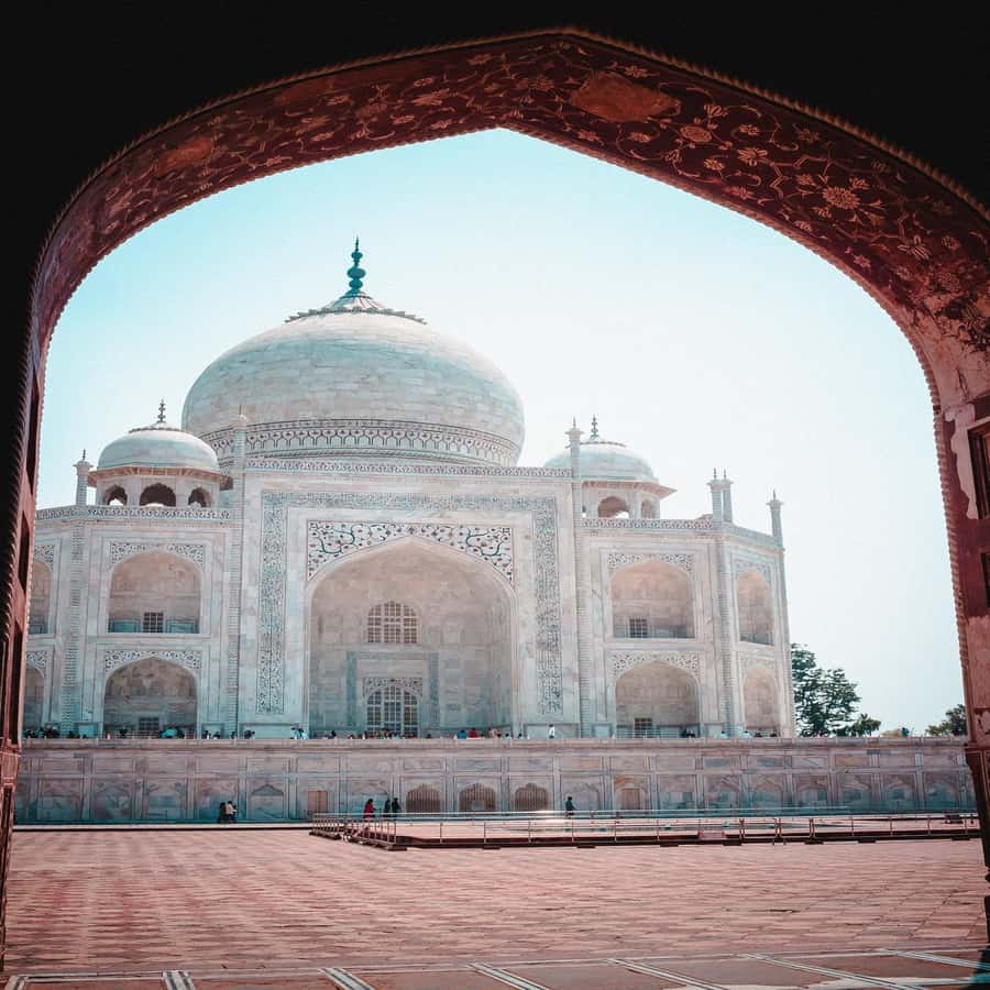 2 Day All Inclusive Taj Mahal & Agra City Tour From Banglore - Where to eat and what to bring for an easy 2-day plan