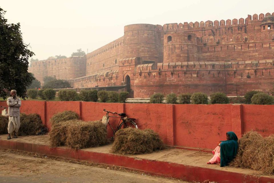 Agra: Agra Fort Entry Tickets with Licensed Guide - Key things to love about Agra Fort guided entry