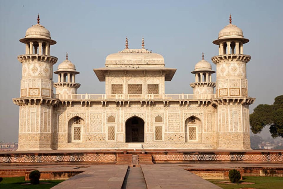 Agra fort, Baby Taj & Mehtab Bagh Express Ticket With Option - Your 1-day route: Agra Fort, Baby Taj, and Mehtab Bagh (or just one)