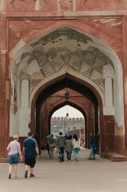 Agra Fort: Guided UNESCO Heritage Walking Tour - The prison story: where Aurangzeb held Shah Jahan