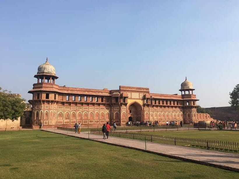 Agra: Guided City Tour Taj Mahal Agra Fort & Baby Taj by Car - A 3–6 hour car route that actually makes sense