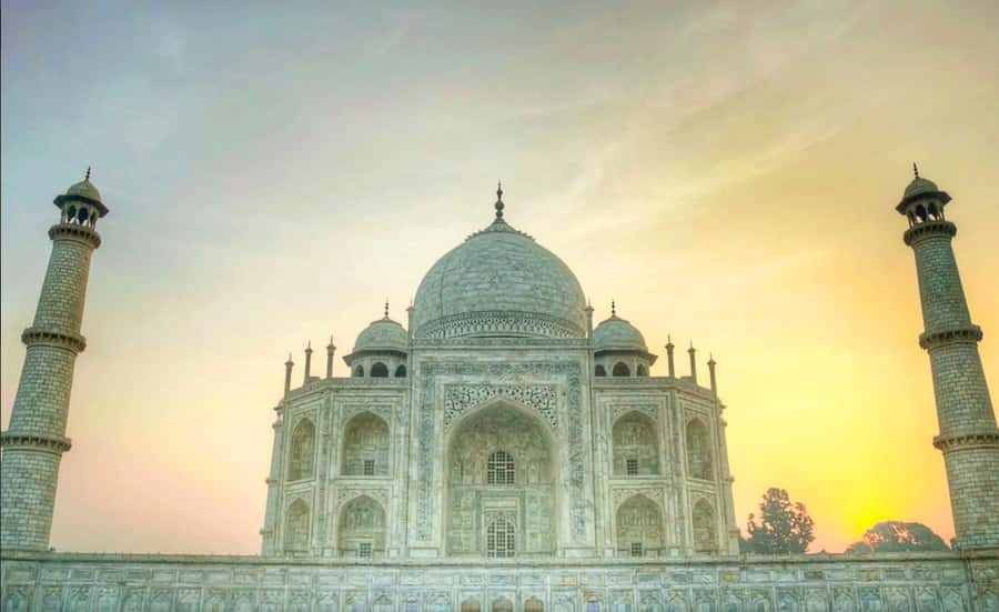 Agra: Premier Tour of Taj Mahal & Agra Fort All Inclusive - Bazaars and art shops: fun if you keep the steering wheel
