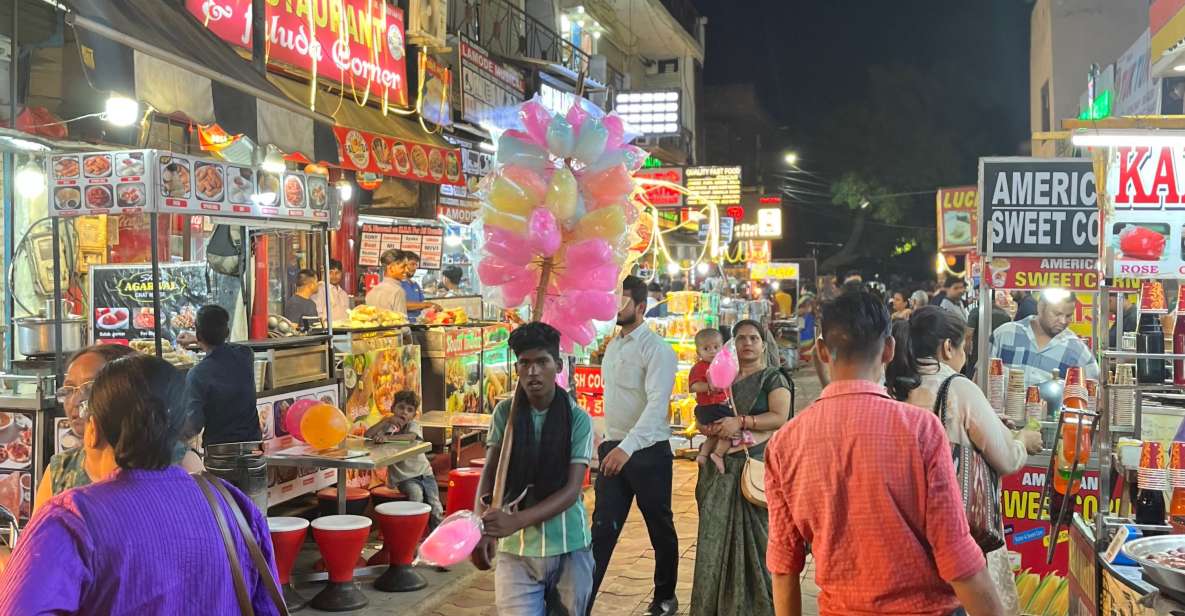 Agra: Sadar Bazar Food Market Night Walking Tour by Tuk-Tuk - Navigating Sadar Bazar Lanes Without Feeling Like You’re Guessing