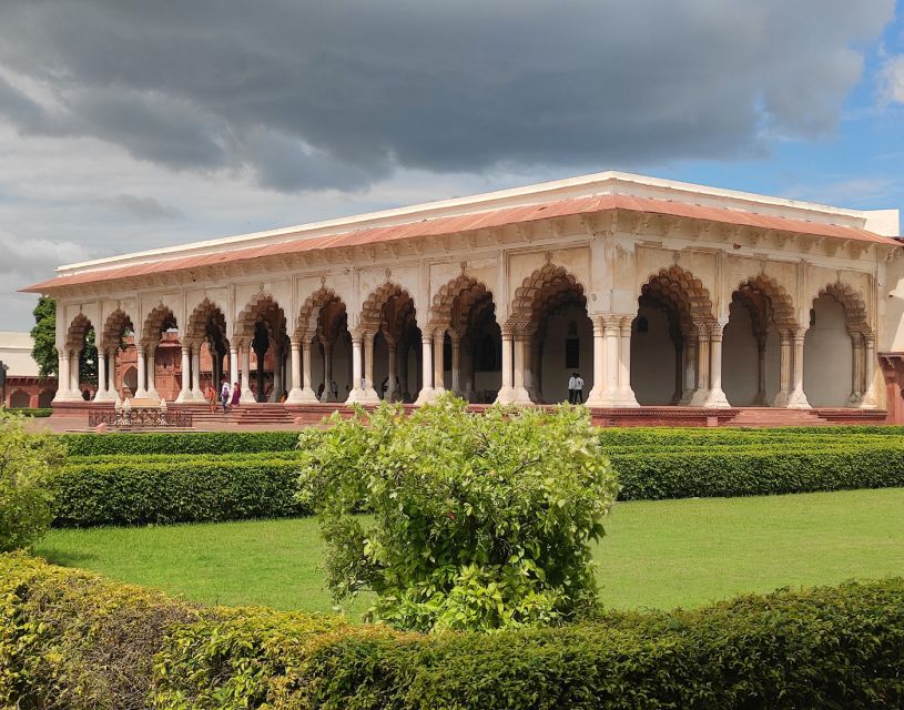Agra: Skip-the-Line Taj Mahal Guided Tour with Multi Options - Price and Value: What $3.85 Really Buys You Here