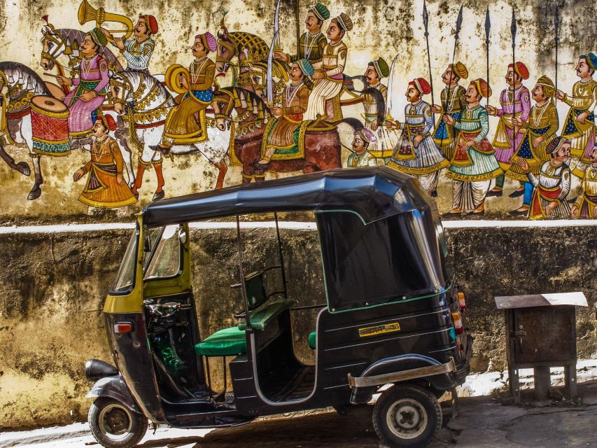 Agra: Skip The Line Taj Mahal Tour With Optional Tuk Tuk - Languages and group style: you’ll get the guide you need