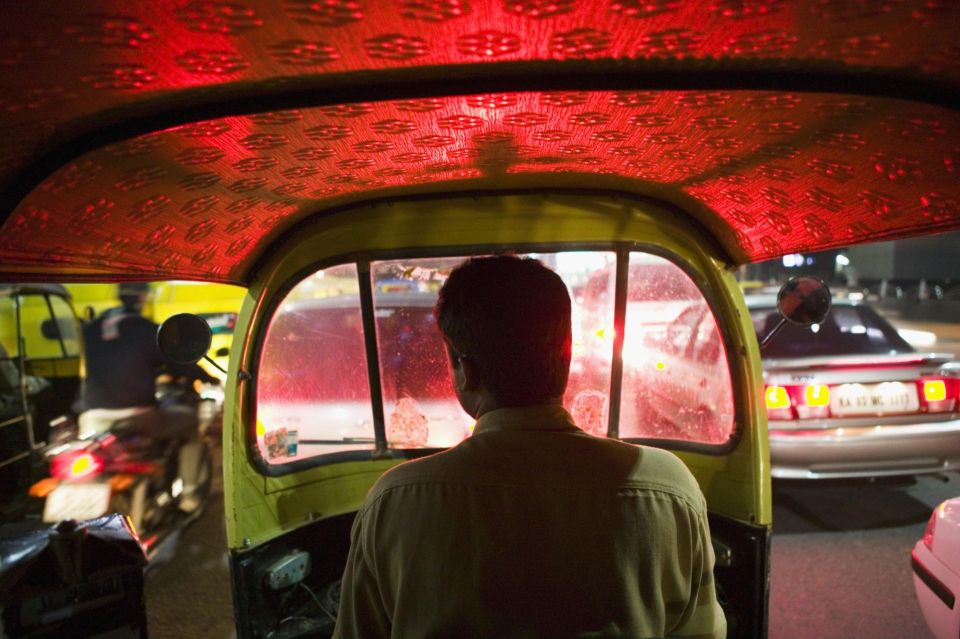 Agra: Skip The Line Taj Mahal Tour With Optional Tuk Tuk - Before you go: what to bring and what rules you’ll face