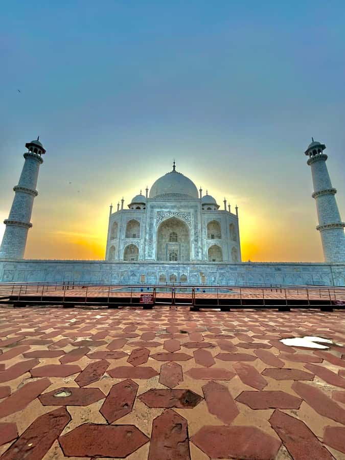 Agra : Skip the line tour for Taj Mahal, Agra fort - Agra Fort at 9:30 a.m.: Red Sandstone Power in Action