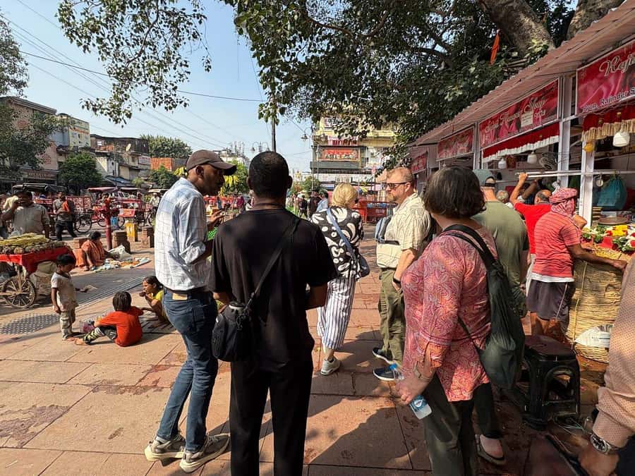 Agra: Street Food Tour with Spice Market on Tuk-Tuk Ride - Vada pav and other comfort foods you’ll recognize fast