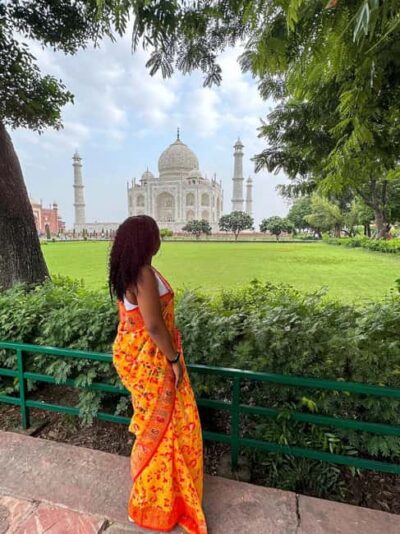 Agra: Taj Mahal, Agra Fort and Baby Taj Guided Tour By Car - Taj Mahal at sunrise: how to see the love-story details