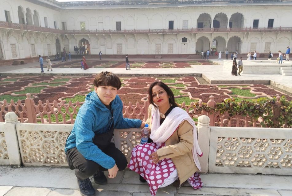 Agra: Taj Mahal Entry Tickets with optional Licensed Guide - Your 3-hour flow inside the Taj Mahal complex