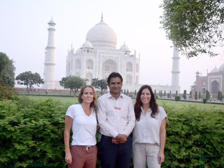 Agra: Taj Mahal & Mausoleum Skip-the-Line Tour with Options - The inlay work demo: the craft behind the Taj’s marble magic