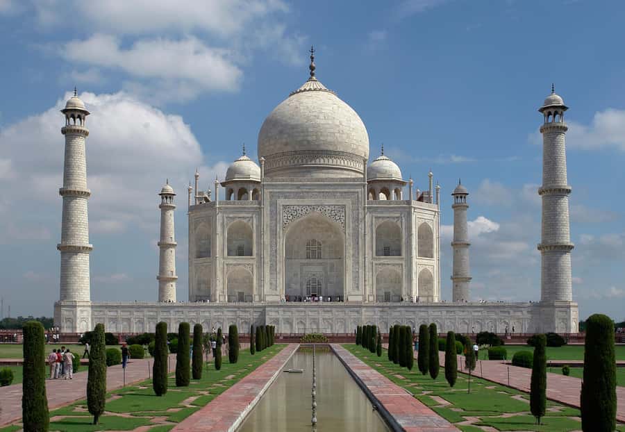 Agra: Taj Mahal Skip-the-Line Entry Ticket - Who this private group tour fits best