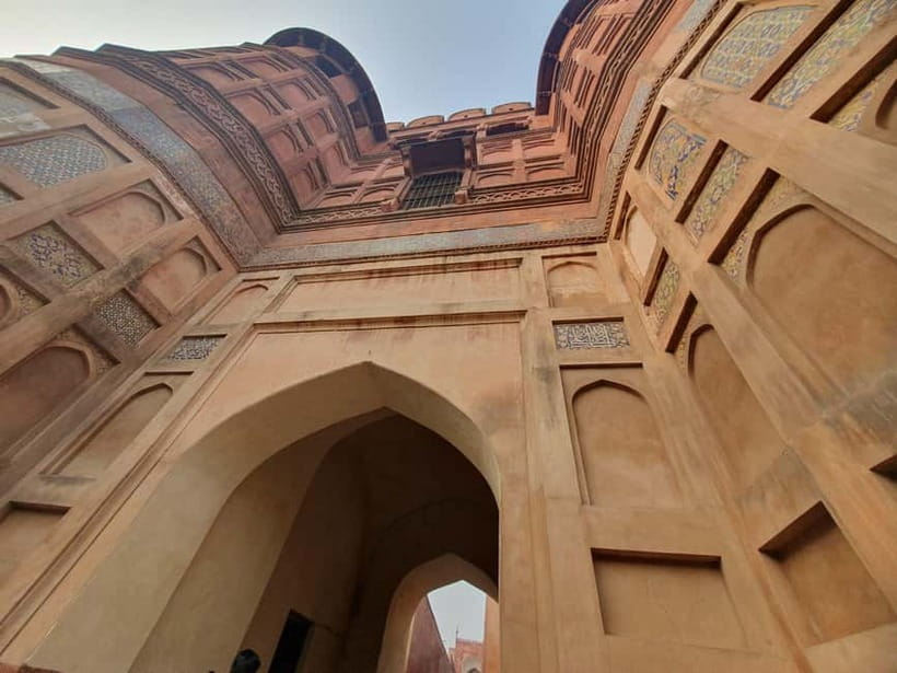 Agra: Taj Mahal Vip tickets with Professional Photographer - Agra Fort as an Optional Add-On: Mughal Power After the Marble