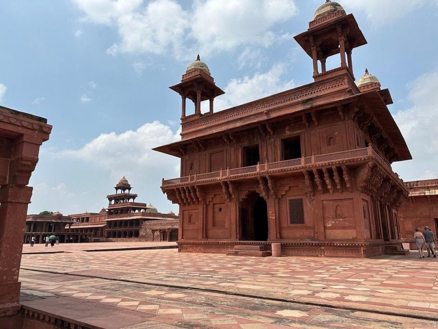Agra to/from Jaipur with Chandboari Stepwell & Sikri Visits - Turning Agra ↔ Jaipur Into a Real Sightseeing Day