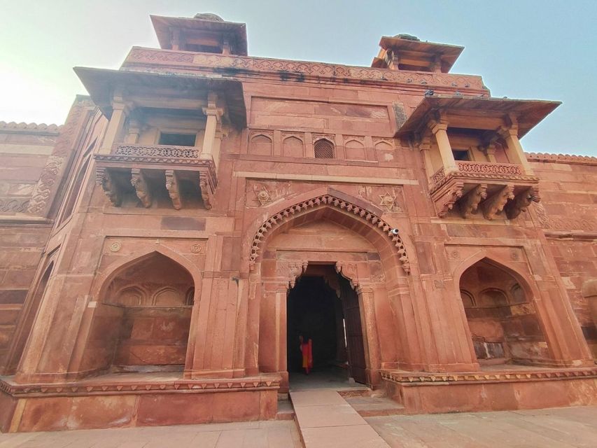 Agra to/from Jaipur with Chandboari Stepwell & Sikri Visits - Private Transfer Setup: Pickup, Air-Conditioning, and Drive Time