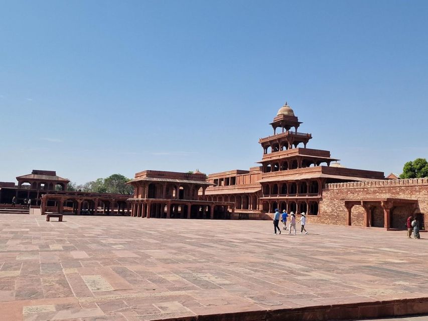 Agra to/from Jaipur with Chandboari Stepwell & Sikri Visits - Fatehpur Sikri Stop: Mughal Power, With Photo-Stop Realism