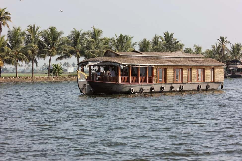 Aleppey Houseboat backwater Day Tour with Lunch and pickup - Should you book Biju’s Alleppey Houseboat Day Tour?