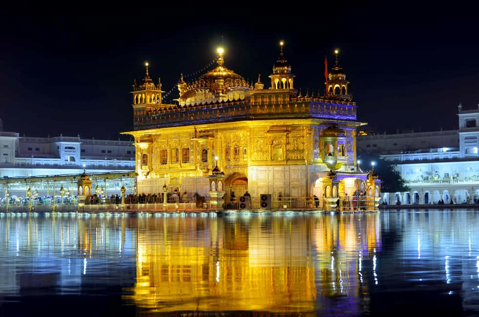 Amritsar Golden Temple- Night view walking tour - Night at the Golden Temple: why the view hits differently