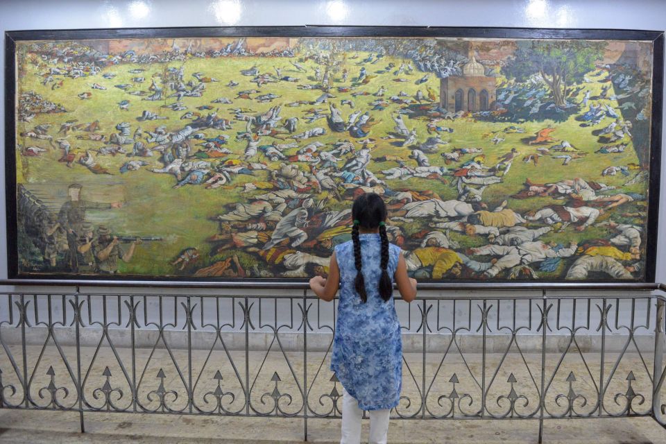Amritsar: Small Group Sightseeing Tour with Wagah Border - Lunch Break and City Time: Don’t Skip the Reset