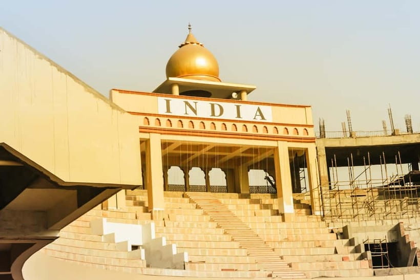 Amritsar: Wagah Border Flag-Lowering Ceremony Tour - Price and logistics: is $131 worth it?