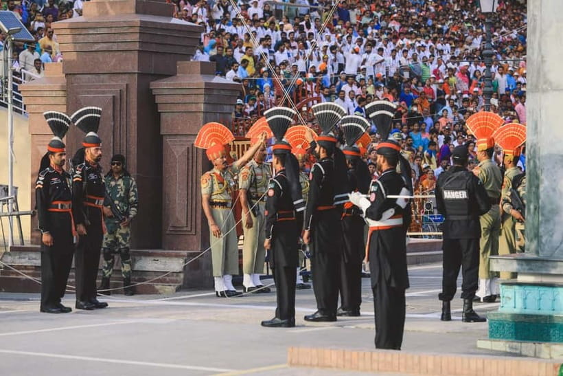 Amritsar: Wagah Border Flag-Lowering Ceremony Tour - The 3 PM hotel pick-up and A/C ride to the border