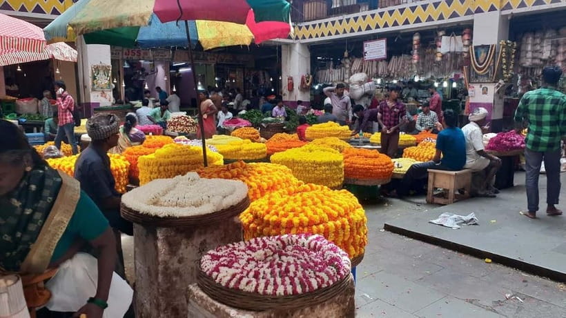 Bangalore : Evening Food Street Walk and Market Visit - What makes the guide matter more than the menu