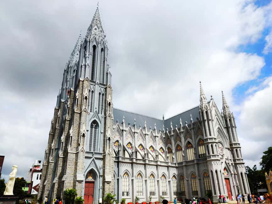 Bangalore: Mysore Full-day Private Tour with Guide and Lunch - Mysore Palace: Indo-Saracenic showpiece and practical tips