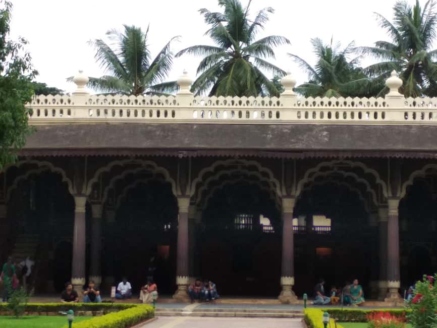 Bangalore: Private Half-Day Sightseeing Tour - Tipu Sultan’s Summer Palace: teakwood craftsmanship and an Indo-Islamic museum