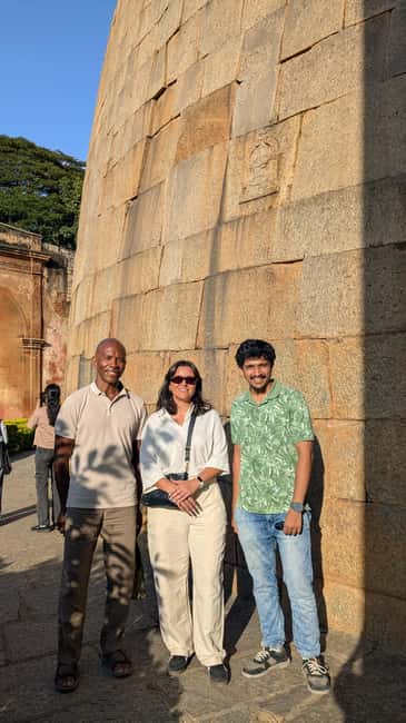Bangalore Walking Tour KR Flower Market,Fort,Tippu palace - KR Market’s 1928 origin: why this place feels like a system