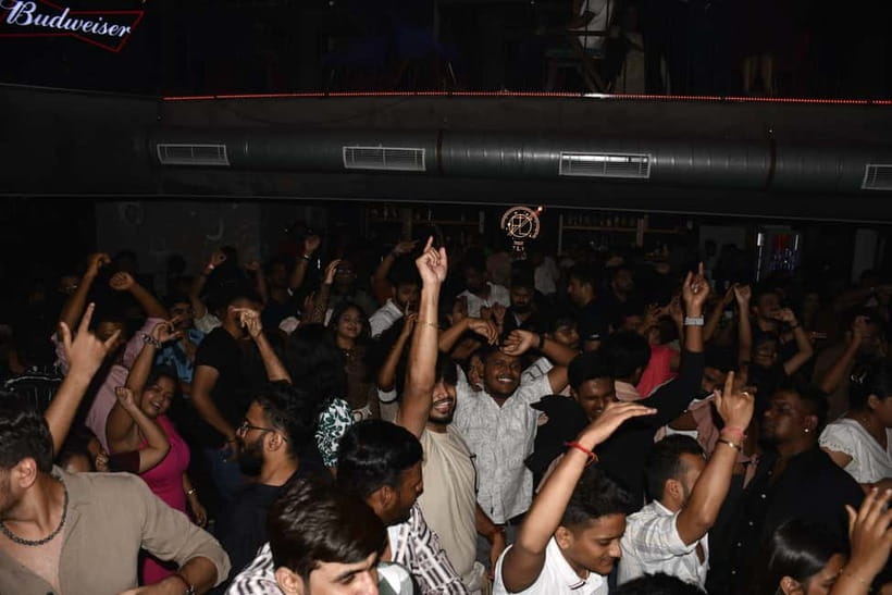 Bangalore:The Original bengaluru pub crawl - Games and a guided rhythm so you do not just follow
