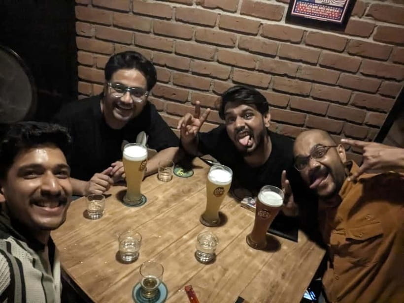 Bangalore:The Original bengaluru pub crawl - Finale at Pegs N Bottles: standing-bar close-out