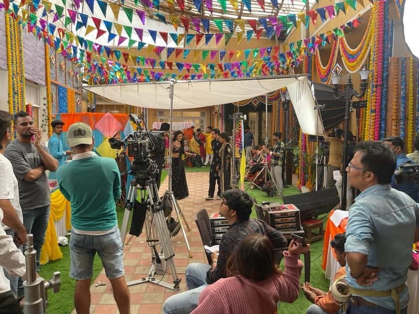 Bollywood Sightseeing and Celebrity Home Tour by Private Car - Key highlights you should care about