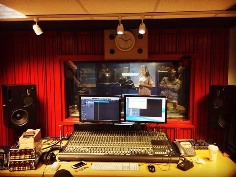 Bollywood Studio Guided Half-Day Tour - Stepping Into SJ Studio: What Makes This Tour Feel Real