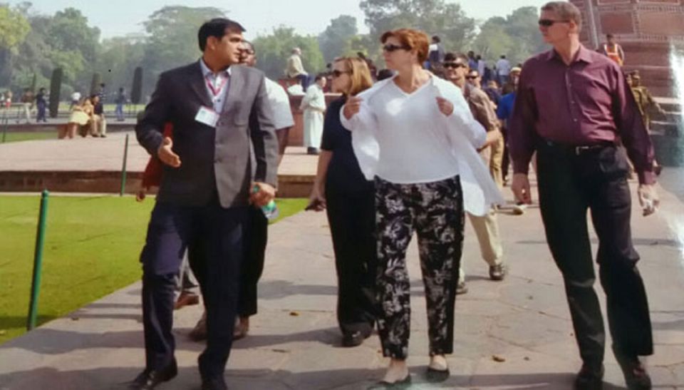 Book Govt. Approved Tour Guide For Taj Mahal & Fort - Baby Taj (Itimad-ud-Daulah) and Optional Bazaar Time