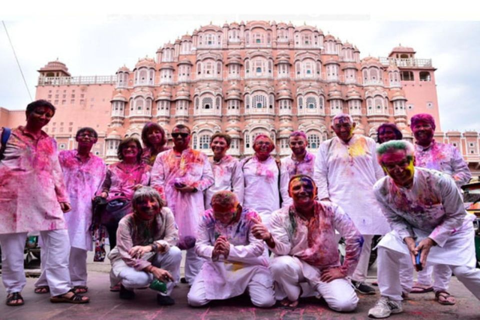 Celebrate Holi with Locals in Jaipur - The music show: how it makes the whole day feel guided, not random