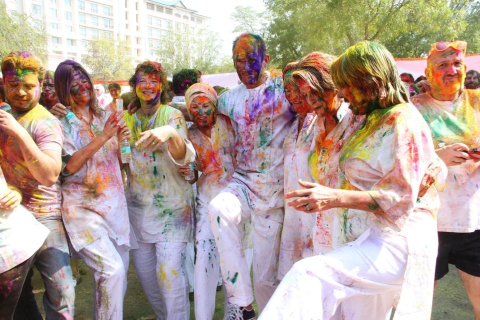 Celebrate Holi with Locals in Jaipur - Colors with locals: what you’re actually signing up for