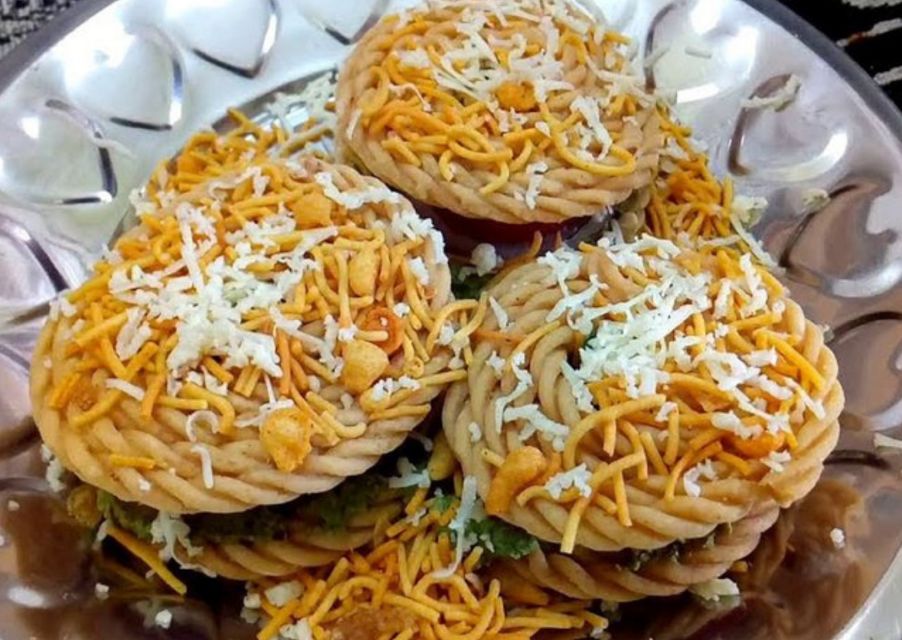 Chennai: 2 Hour Street Food Walking Tour - The food you’ll try: idiyappam, dhokla, sweets, and tea (plus what may swap in)