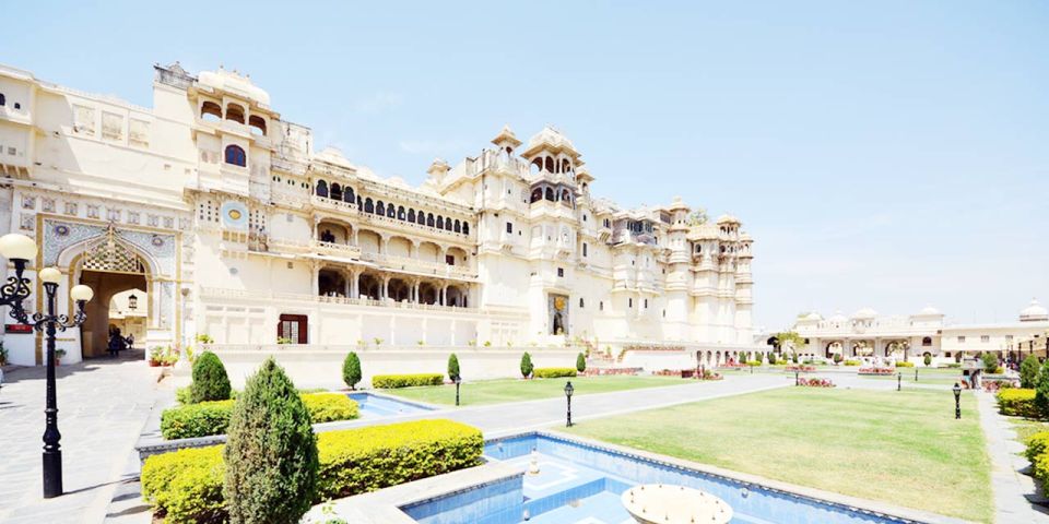 City Palace Udaipur Express visits with english speaks guide - FAQ