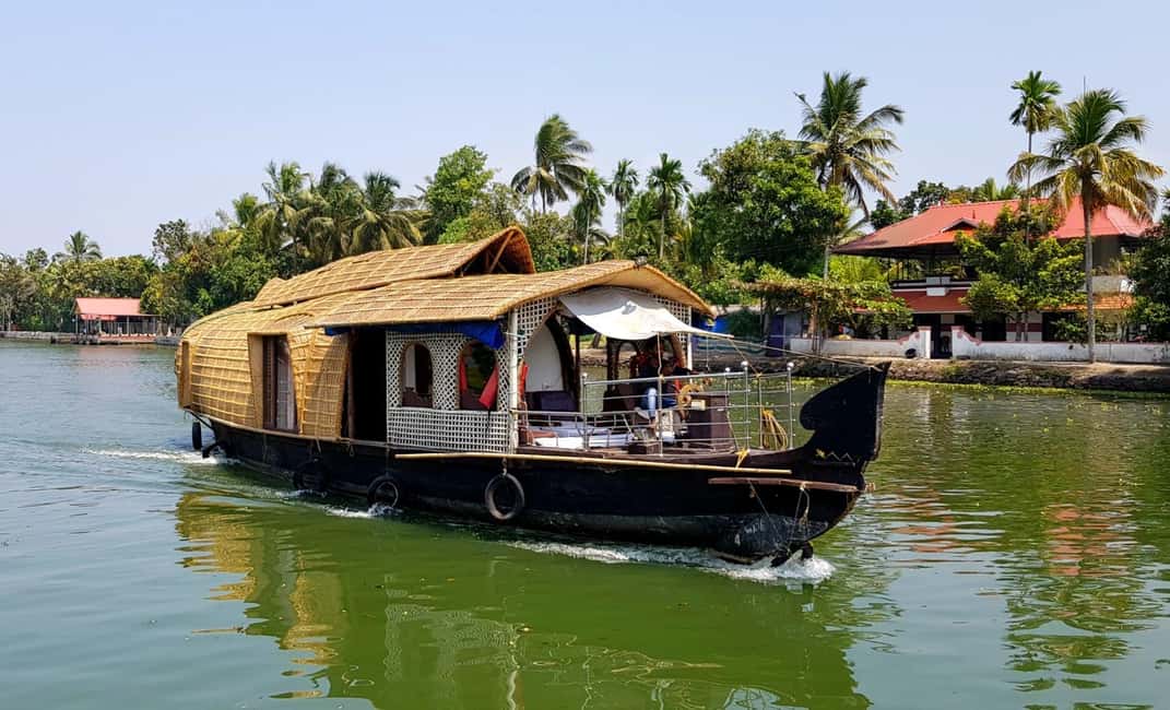 Cochin: 5-Day Kerala Tour with Munnar, Thekkady and Alleppey - Price and Value: Where the Money Seems to Go Right