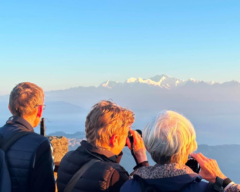 Darjeeling: Tiger Hill Sunrise Hike – Guided Day Trip - The 8-hour flow: pickup, coffee breaks, and getting to the viewpoint