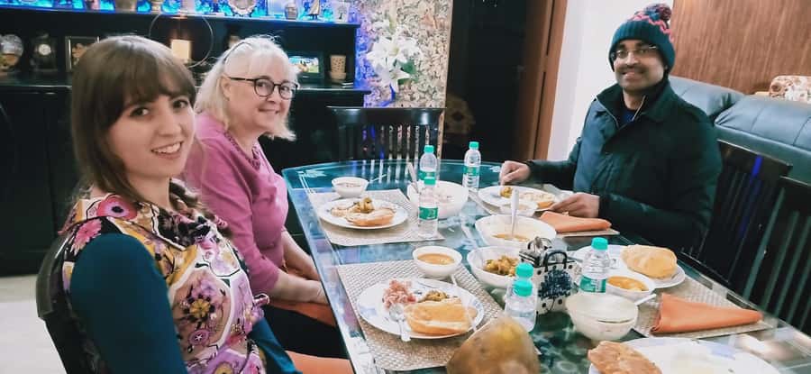 Delhi: AI Cooking Class and Much More in a Local Family Home - The Kitchen Part: Cooking Vegetarian Dishes Like You Live There