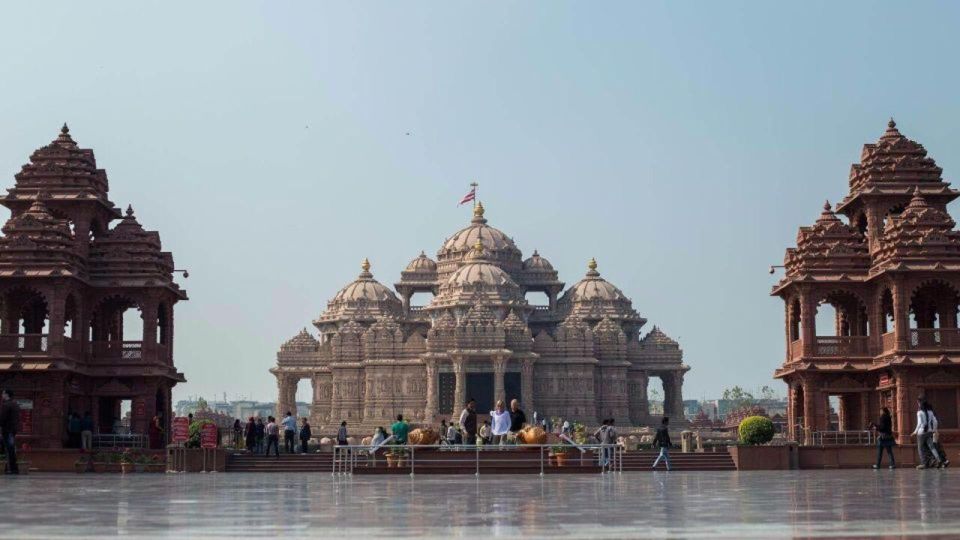 Delhi: Akshardham Temple, India Gate & Safdarjung Night Tour - Price and value: what you’re really paying for