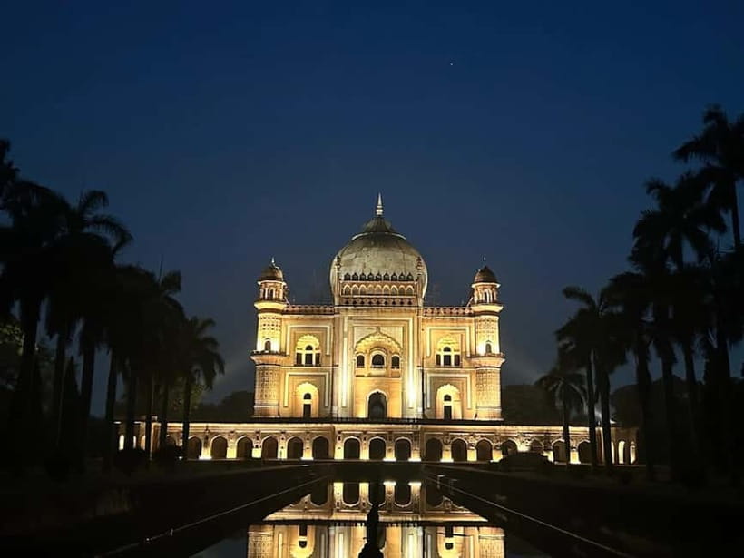 Delhi: Akshardham Temple, India Gate & Safdarjung Night Tour - Who this tour suits best (and who should skip it)