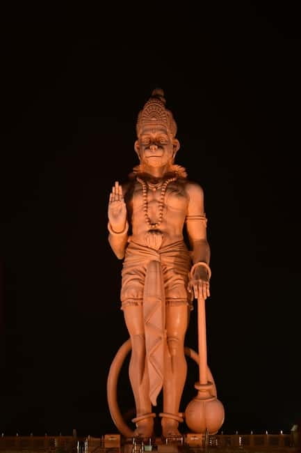 Delhi: Evening City Tour with Private Guide By Car - Qutub Minar at night: the 73-meter photo mission