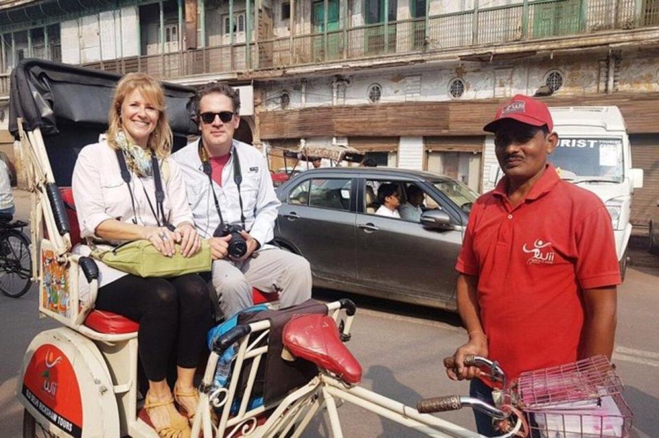Delhi: Evening Tour of Old Delhi City with Guide - Khari Baoli spice market: smell-first sightseeing at Asia’s largest spice market