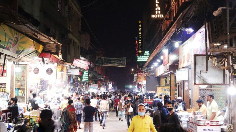 Delhi: Evening Tour of Old Delhi City with Guide - Fatehpuri Mosque and photo stops: why the short segments still matter