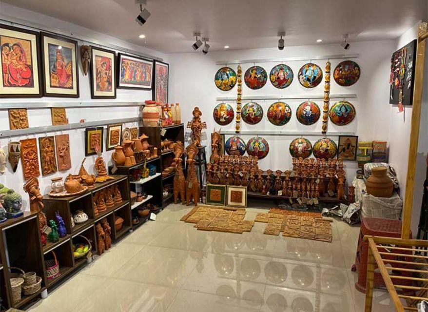Delhi Exclusive Guided Shopping Tour in AC car and transfers - Lodhi Art District: Where Textile Browsing Gets Real