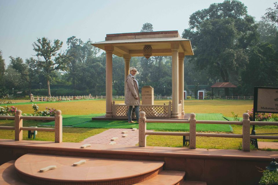 Delhi Footsteps of Mahatma Gandhi Half-Day Tour - Gandhi Smriti (Birla House): the last 144 days and the museum stop