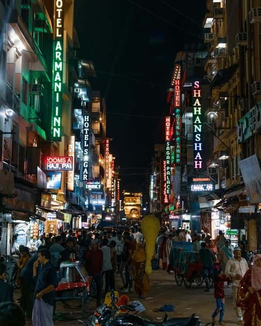 Delhi: Guided Shopping Tour Experience with Female Expert - Value check: does $11 per person add up in a real shopping day?