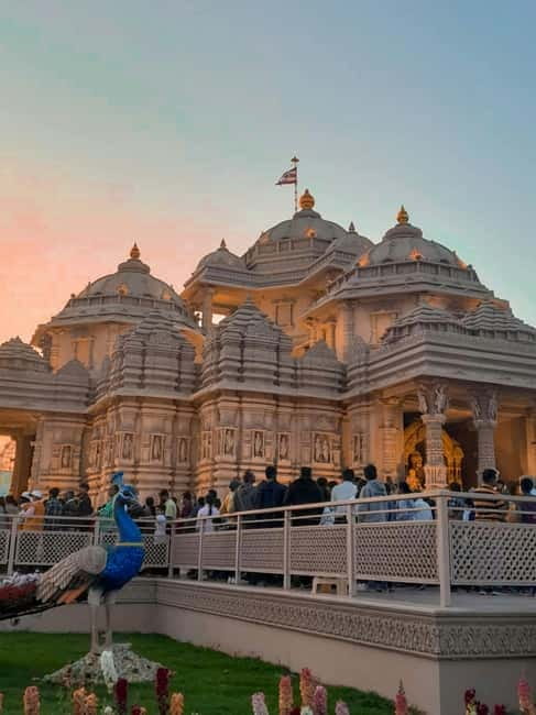Delhi: Half Day or Full-Day Private City Tour - New Delhi shopping time: how to use the last hour